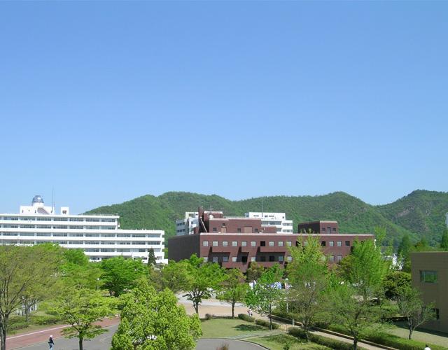 山口大学